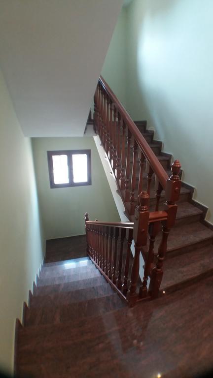 Hostal Venecia II Monzón Εξωτερικό φωτογραφία