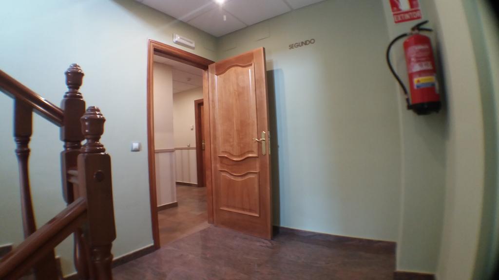 Hostal Venecia II Monzón Εξωτερικό φωτογραφία