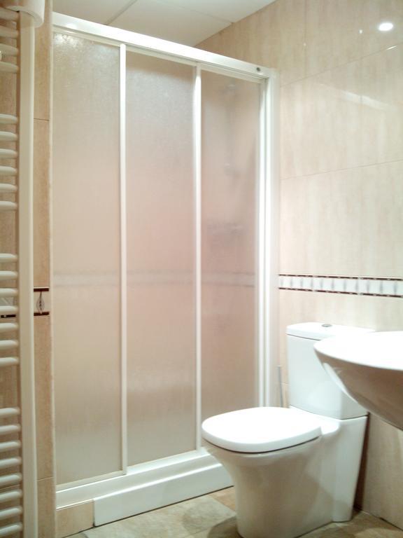 Hostal Venecia II Monzón Εξωτερικό φωτογραφία